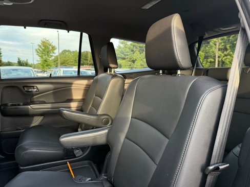 Used 2021 Honda Pilot Touring image 33