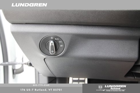 Used 2023 Volkswagen Jetta Sport image 12