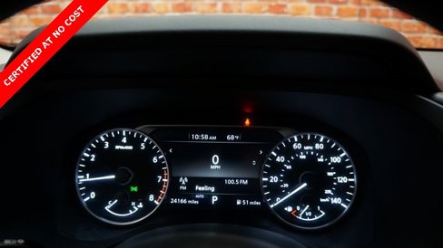 Used 2024 Nissan Pathfinder S image 13