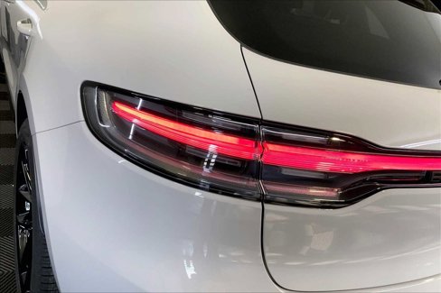 New 2026 Porsche Macan GTS image 18
