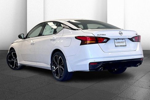 Certified 2024 Nissan Altima 2.5 SR w/ SR Premium Package image 3
