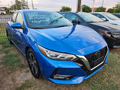 Used 2022 Nissan Sentra SV image 2