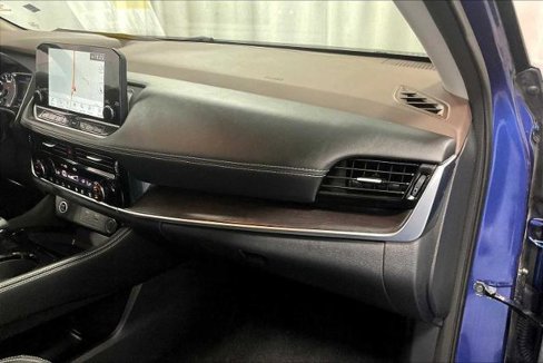 Certified 2021 Nissan Rogue SL w/ Premium Package image 13