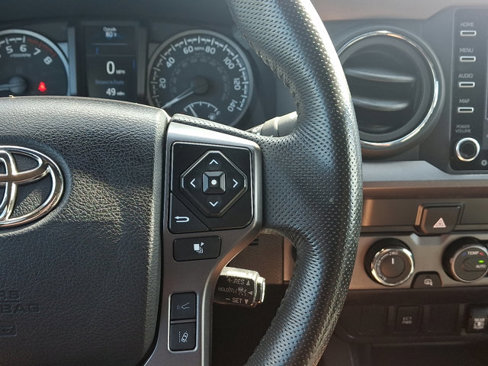 Used 2022 Toyota Tacoma TRD Off-Road image 21