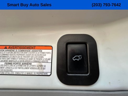 Used 2019 Toyota Sienna SE image 14
