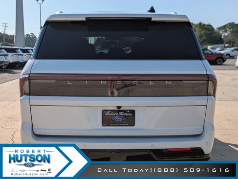 New 2025 Lincoln Navigator L Reserve image 7