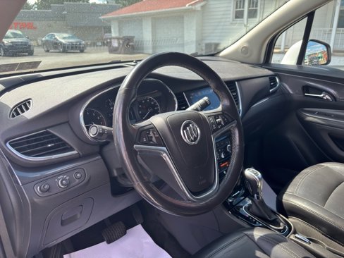 Used 2019 Buick Encore Essence image 10