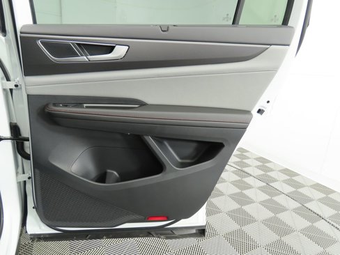 New 2026 Volkswagen Atlas Peak Edition image 28