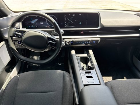 Used 2025 Hyundai Ioniq 6 SE image 21