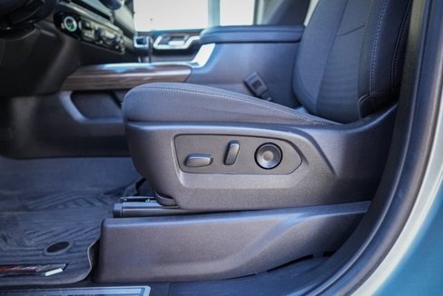 Used 2024 Chevrolet Silverado 1500 LT image 14