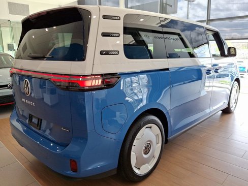 New 2025 Volkswagen ID. Buzz 1st Edition image 6