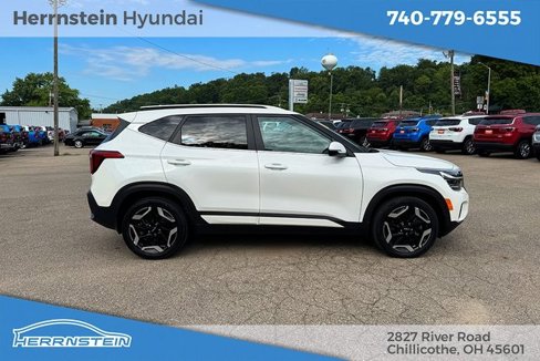 Used 2024 Kia Seltos SX w/ SX Sunroof Package image 31