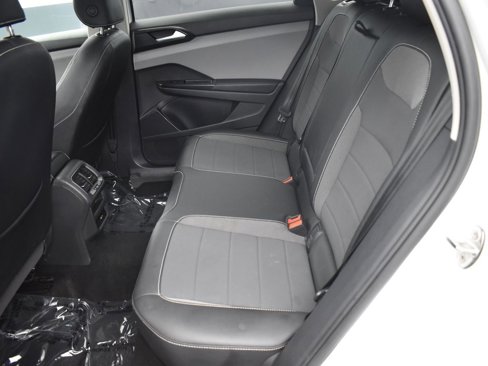 Used 2022 Volkswagen Taos SE image 10