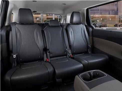 New 2026 Kia Carnival EX image 16