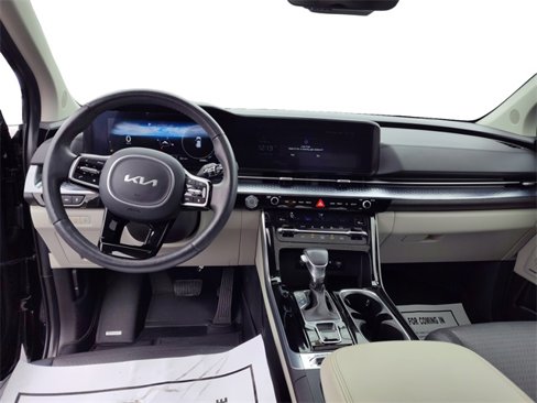 Used 2024 Kia Carnival SX Prestige image 18