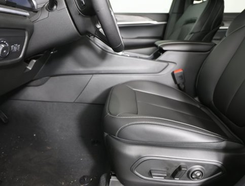New 2025 Jeep Grand Cherokee L Limited image 14