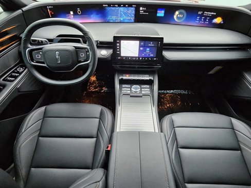 New 2025 Lincoln Nautilus Premier w/ Jet Appearance Package image 17