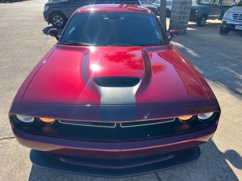 Used 2021 Dodge Challenger R/T w/ Plus Package image 16