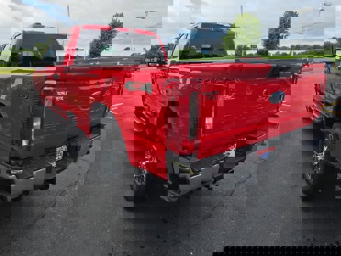 New 2025 Ford F350 XLT image 3