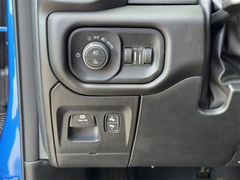 New 2026 RAM 1500 2WD Crew Cab image 19