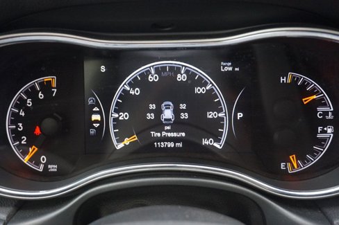 Used 2020 Jeep Grand Cherokee Altitude image 26