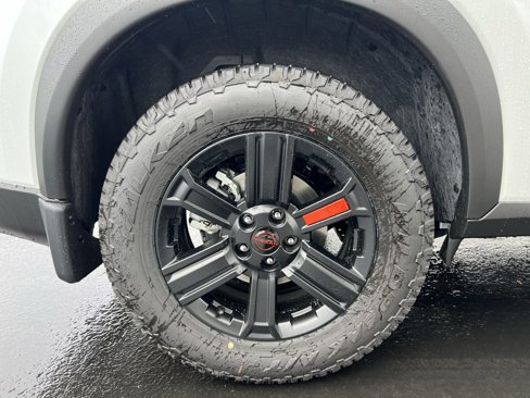 New 2026 Nissan Rogue SV image 8
