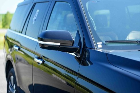 Used 2024 Ford Expedition Limited image 9