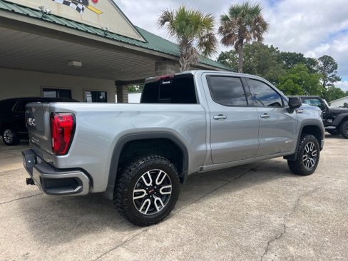 Used 2024 GMC Sierra 1500 AT4 w/ Technology Package image 5