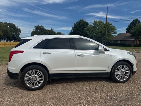 Used 2017 Cadillac XT5 Premium Luxury w/ LPO, Wheel Lock Package image 8