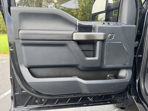 Certified 2022 Ford F350 Platinum w/ Snow Plow Prep Package image 23