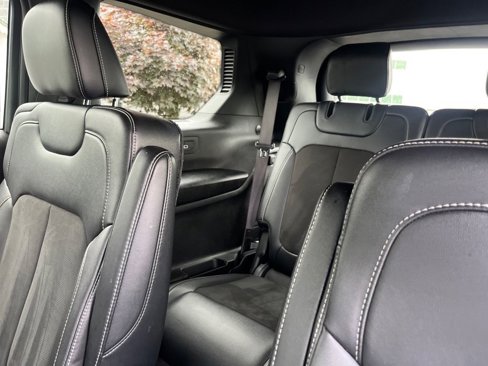 Used 2021 Jeep Grand Cherokee L Laredo image 14