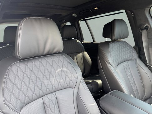 New 2026 BMW X7 M60i image 26