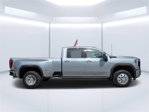 New 2026 GMC Sierra 3500 Denali Ultimate image 3