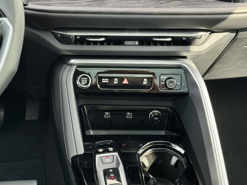 New 2025 Audi Q5 Premium Plus image 14