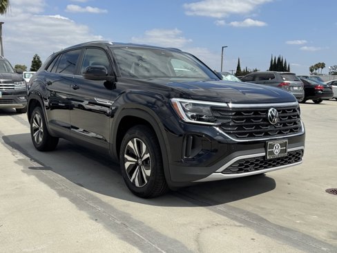 New 2026 Volkswagen Atlas Cross Sport SE image 1