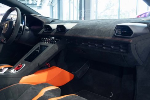 Used 2022 Lamborghini Huracan STO image 15