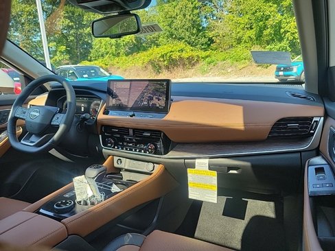 New 2026 Nissan Rogue Platinum image 13