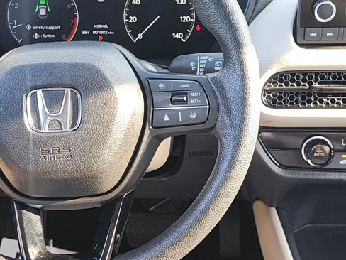 Used 2025 Honda HR-V LX image 12