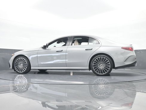 Used 2025 Mercedes-Benz E 350 Sedan image 68