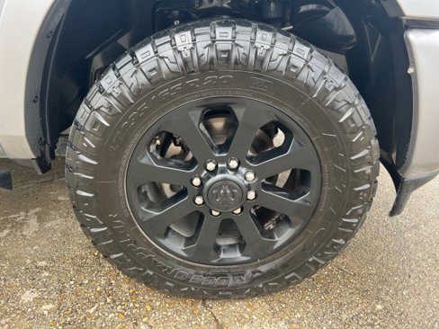 Used 2020 RAM 2500 Laramie w/ Night Edition image 18