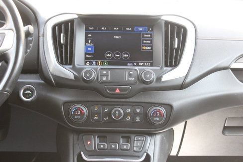 Used 2019 GMC Terrain SLT w/ Preferred Package image 19