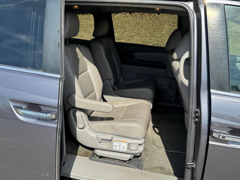 Used 2015 Honda Odyssey EX-L image 11