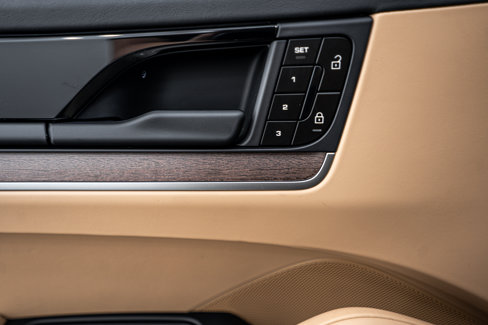 New 2026 Porsche Cayenne E-Hybrid image 19