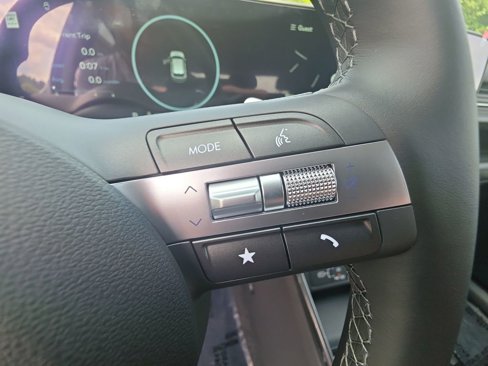 New 2025 Hyundai Kona SEL image 32