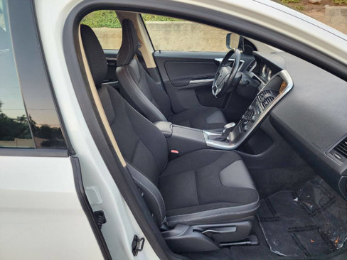 Used 2013 Volvo XC60 3.2 image 12