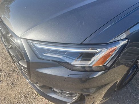 Used 2025 Audi A6 Premium Plus image 4