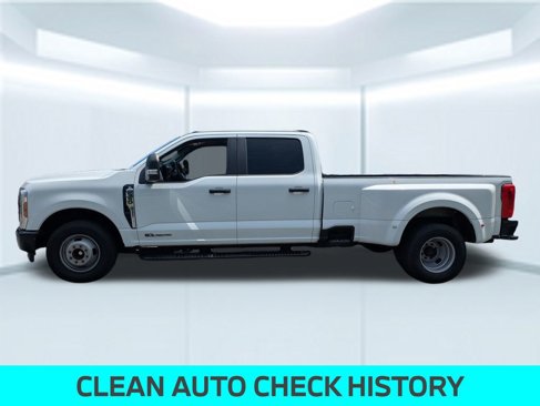 Used 2024 Ford F350 XL image 2