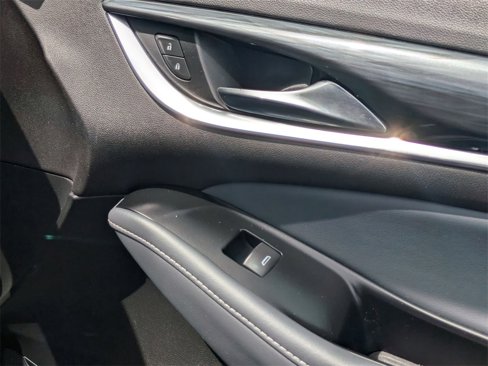 Used 2024 Buick Enclave Premium image 34