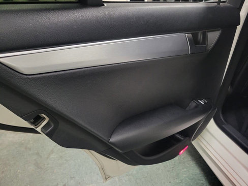 Used 2014 Mercedes-Benz C 250 Sedan image 22