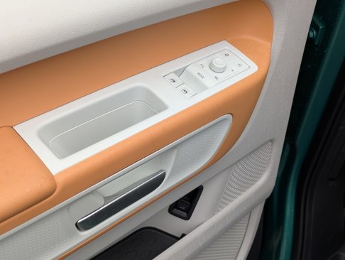 New 2025 Volkswagen ID. Buzz 1st Edition image 11